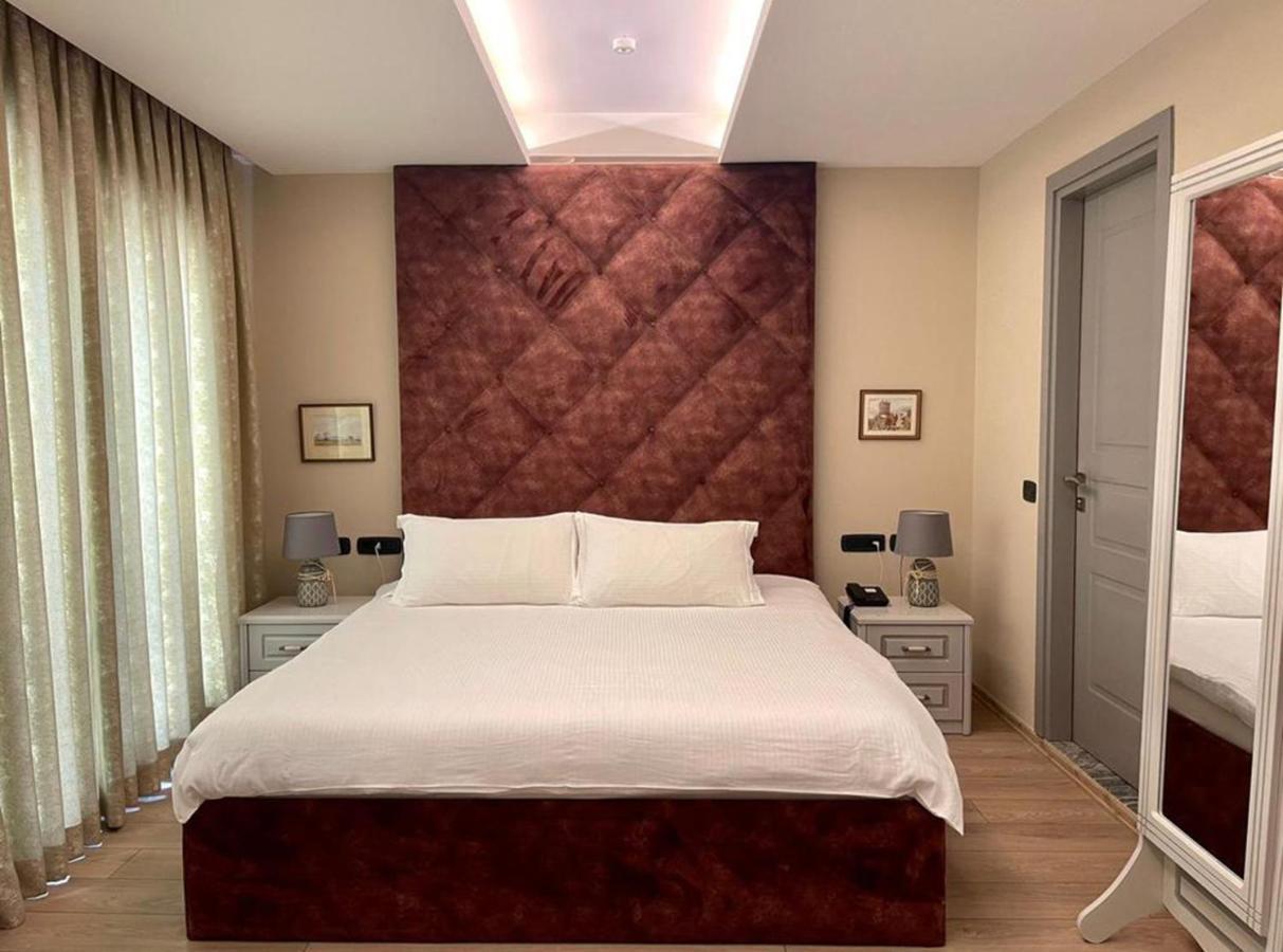 Vila Shard Boutique Hotel Тирана Екстер'єр фото